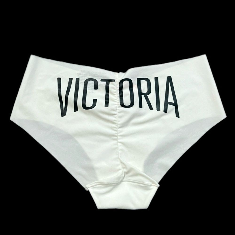 Victorias Secret No Show Seamless Supersoft stretchy Hiphugger VICTORIA Print M